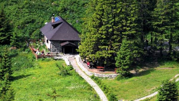 Rainerowa Chata w Dolinie Zimnej Wody, najstarsze schronisko w Tatrach